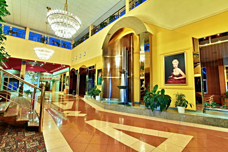 TOP HOTEL Praha Hotel