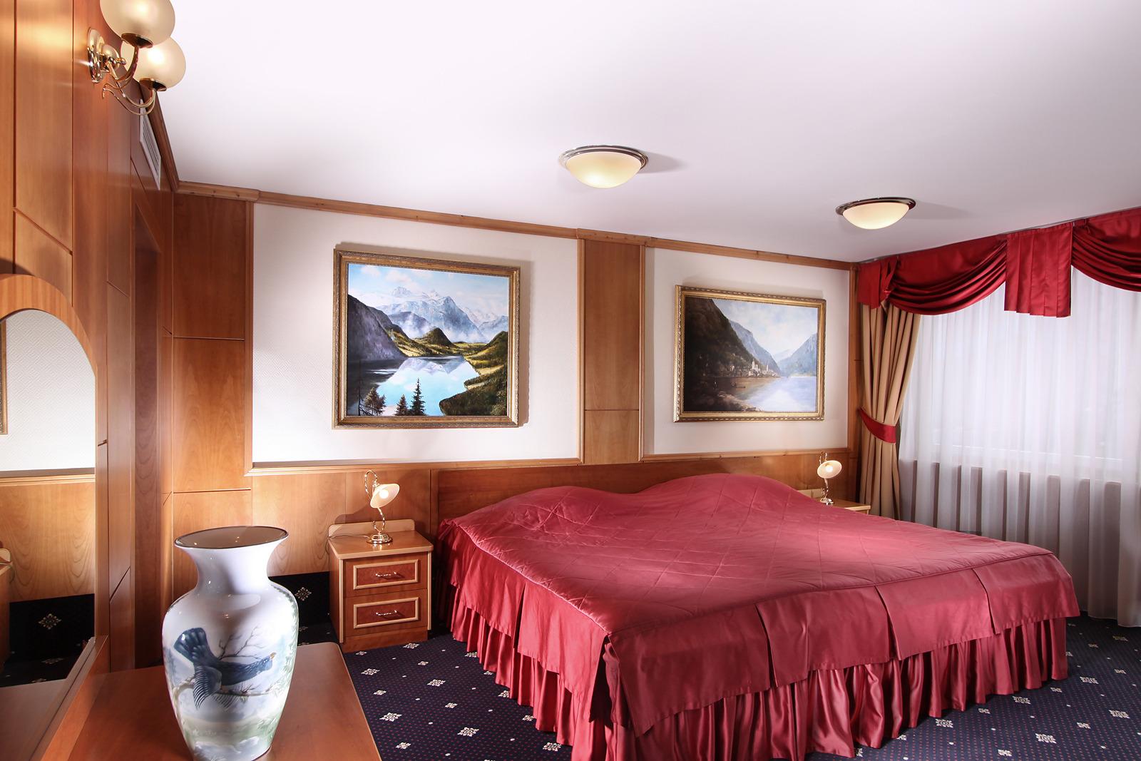 Hotel TOP HOTEL Praha 4*