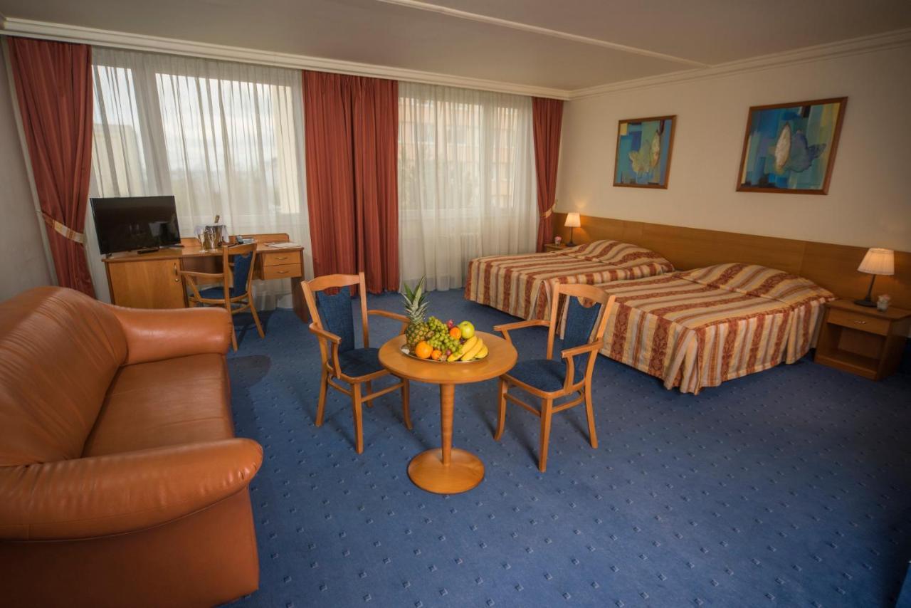 TOP HOTEL Praha Hotel 4*